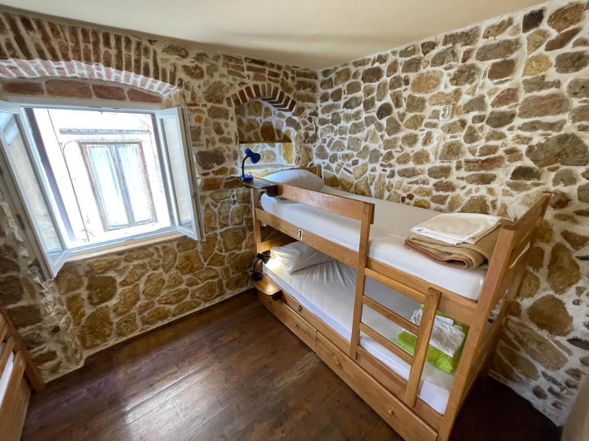 Tequila Bar Hostel (Adults Only) Zadar Exterior photo