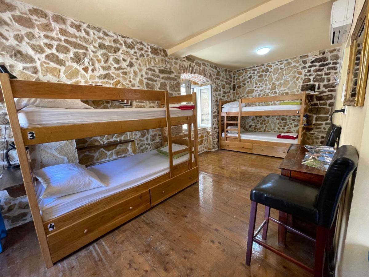 Tequila Bar Hostel (Adults Only) Zadar Exterior photo