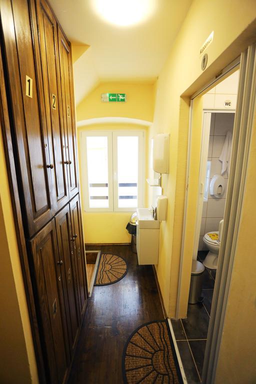 Tequila Bar Hostel (Adults Only) Zadar Exterior photo