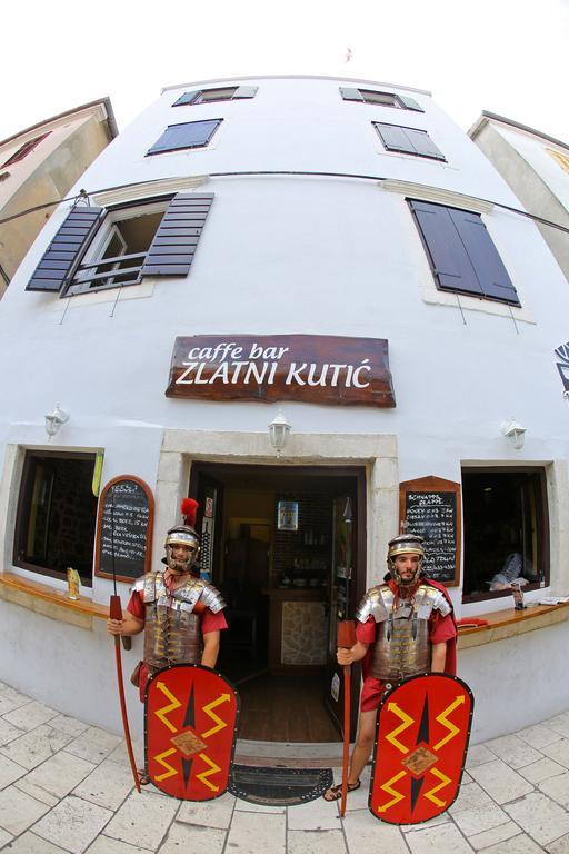 Tequila Bar Hostel (Adults Only) Zadar Exterior photo